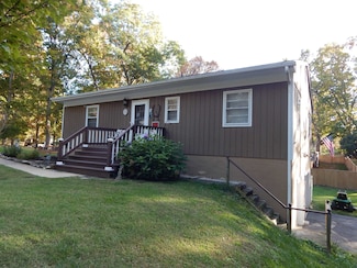 1340 N Forest Ave, Waynesboro, VA 22980