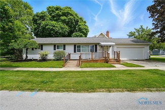 1306 N Union St, Fostoria, OH 44830