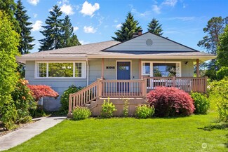 3025 SW 106th St, Seattle, WA 98146