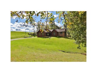 3010 Antigua Rd SW Unit 22, Carrollton, OH 44615