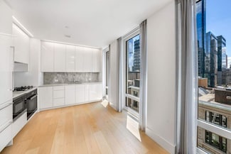 15 W 61st St Unit 16D, New York, NY 10023