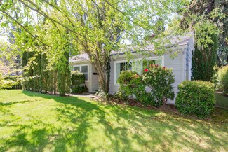 707 SE M St, Grants Pass, OR 97526