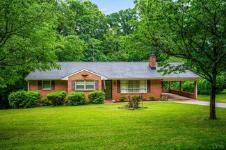201 Oakland Cir, Lynchburg, VA 24502