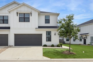 520 Fieldwood Dr Unit C, Mustang Ridge, TX 78610