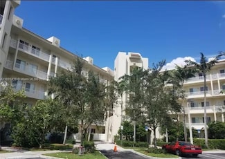 3500 Oaks Clubhouse Dr Unit 211, Pompano Beach, FL 33069
