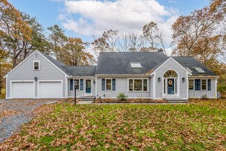 189 Dromoland Ln, Barnstable, MA 02630