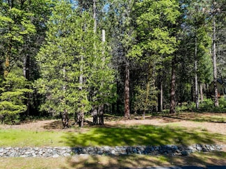 13136 Woodstock Dr, Nevada City, CA 95959