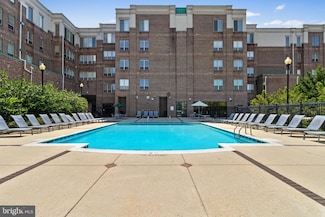 4701 Old Soper Rd Unit 565, Suitland, MD 20746