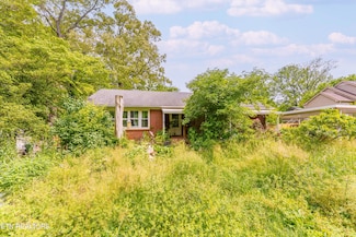 1624 Everett Ave Tn Ave, Maryville, TN 37804