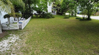 811 White St, Fernandina Beach, FL 32034