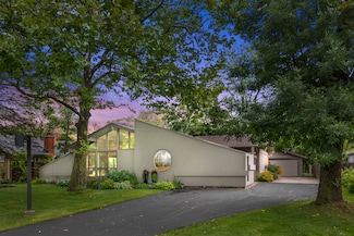 3515 Summit Ave, Highland Park, IL 60035