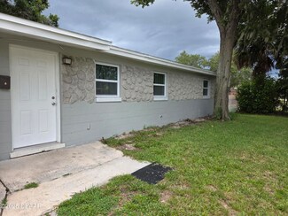 549 S Keech St, Daytona Beach, FL 32114