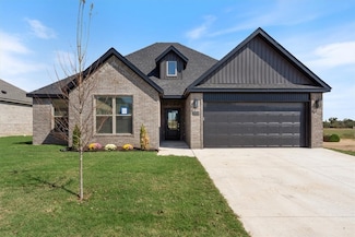 7004 SW Orange Ave, Bentonville, AR 72713