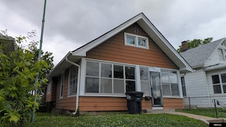1944 S 11th St, Omaha, NE 68108