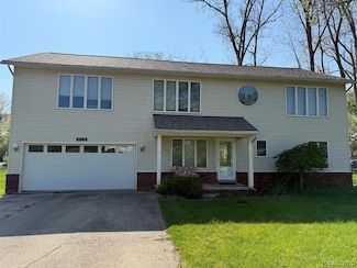 2498 Sunset Terrace Ln, West Bloomfield, MI 48324