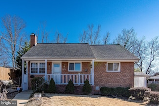 3271 Annandale Rd, Falls Church, VA 22042
