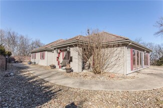 401 S Sunnynook School Rd, Buckner, MO 64016