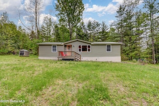122 Hemlock Terrace, Northville, NY 12134