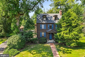 310 Pleasant Valley Ave, Moorestown, NJ 08057