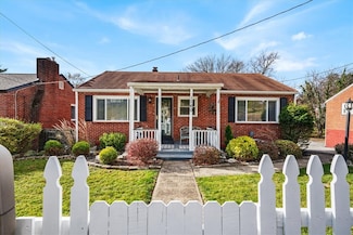 1160 Logan Rd, Bethel Park, PA 15102