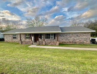 405 E Poplar St, Clarksville, AR 72830