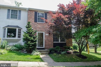 6885 Mclean Greens Ct, Falls Church, VA 22043