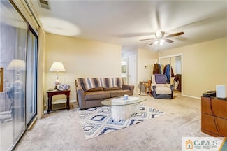 209 Sierra Ct Unit B, Woodbridge, NJ 07095