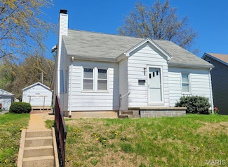 211 Koenigsmark Ave, Waterloo, IL 62298