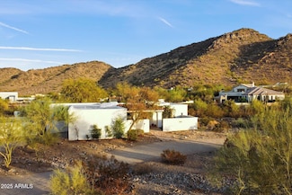 9249 N 40th St, Phoenix, AZ 85028