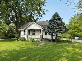 9817 Auburn Rd, Fort Wayne, IN 46825