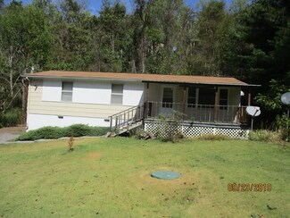 5409 Ingleside Rd, Princeton, WV 24740