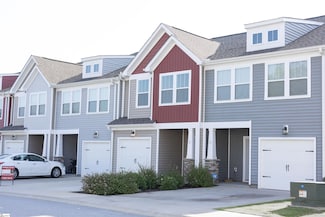 11 Starlake Rd, Simpsonville, SC 29681
