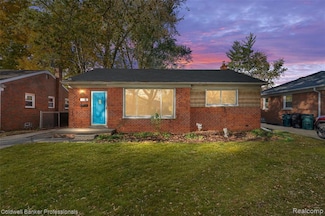 24251 Westhampton St, Oak Park, MI 48237