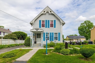31 Highland St, Southbridge, MA 01550