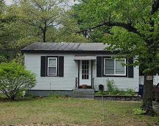 47 Ellen St, Leominster, MA 01453