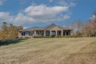 5564 Konarcik Rd, Waterloo, IL 62298