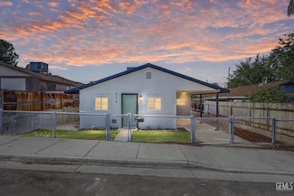 326 Water St, Bakersfield, CA 93305