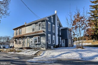 143 S King St, Annville, PA 17003