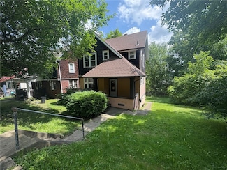 800 N 6th St, Clairton, PA 15025