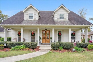 532 Beau Chene Dr, Mandeville, LA 70471