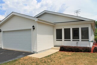 1403 Equestrian Dr, Grayslake, IL 60030