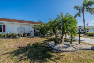 1207 Bluewater Dr, Sun City Center, FL 33573