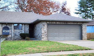 3452 S Parkmont Ct, Springfield, MO 65807