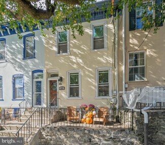 127 Kalos St, Philadelphia, PA 19128