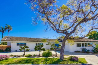 5876 S Chariton Ave, Los Angeles, CA 90056