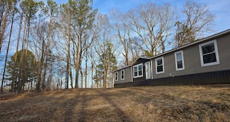 1295 Hillside Rd, Holcomb, MS 38940