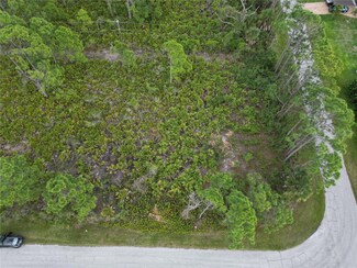 4370 Hogarth St, Port Charlotte, FL 33981