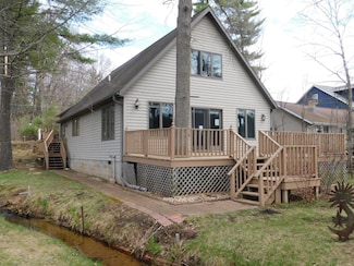 W8547 Cloverleaf Lake Rd, Clintonville, WI 54929