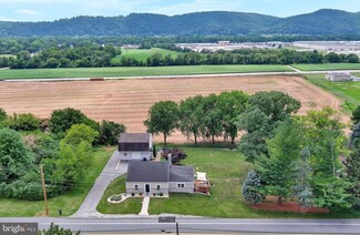 3235 Maytown Rd, Marietta, PA 17547