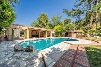 18022 Lake Encino Dr, Encino, CA 91316